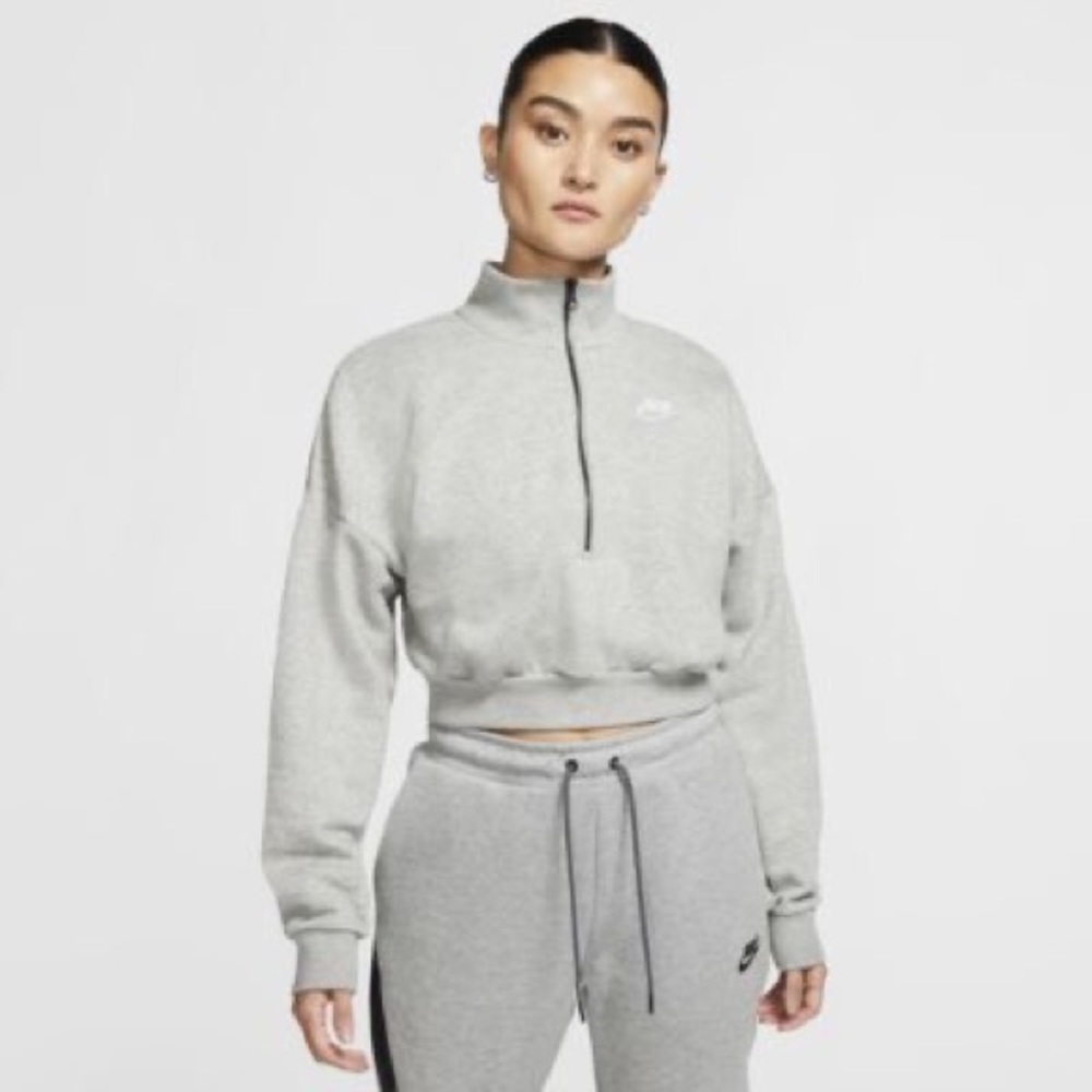 Nike crop top - Picture 4 of 4